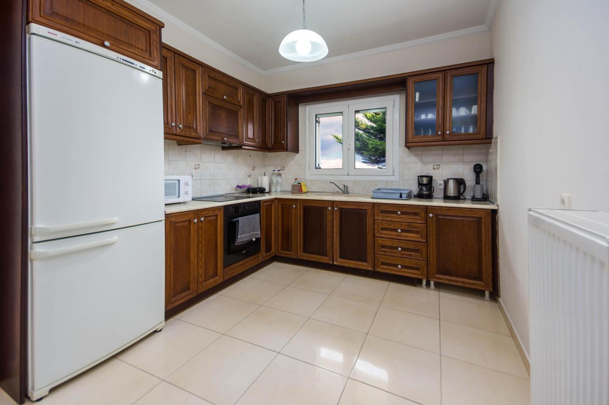 Διωροφη Μεζονετα-2Km Απο Το Κεντρο-Iliana House Apartment Alepou Exterior photo