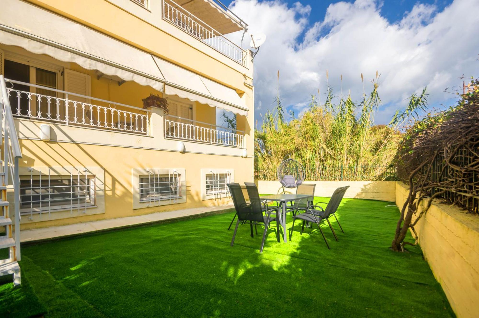 Διωροφη Μεζονετα-2Km Απο Το Κεντρο-Iliana House Apartment Alepou Exterior photo