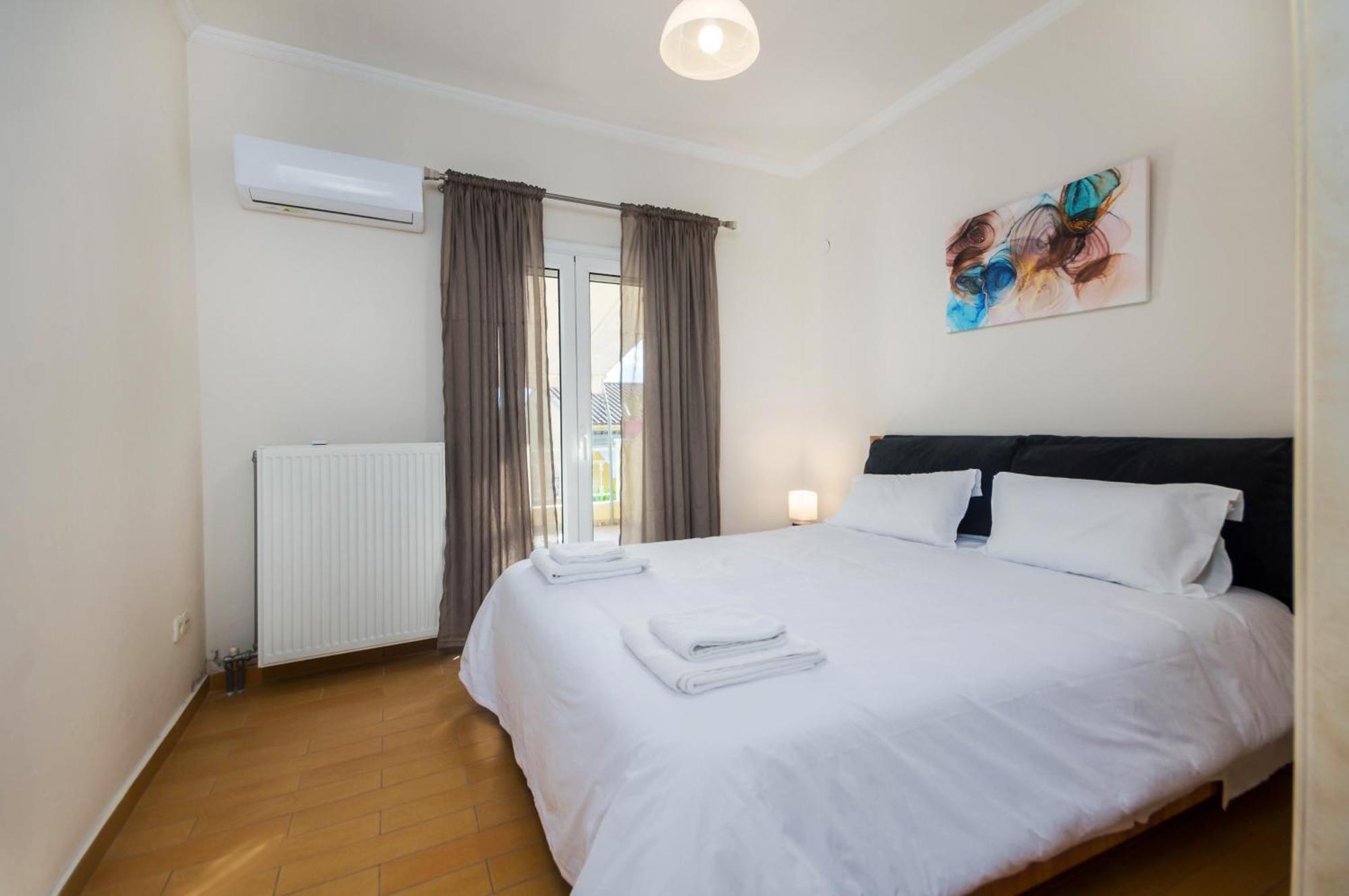 Διωροφη Μεζονετα-2Km Απο Το Κεντρο-Iliana House Apartment Alepou Exterior photo