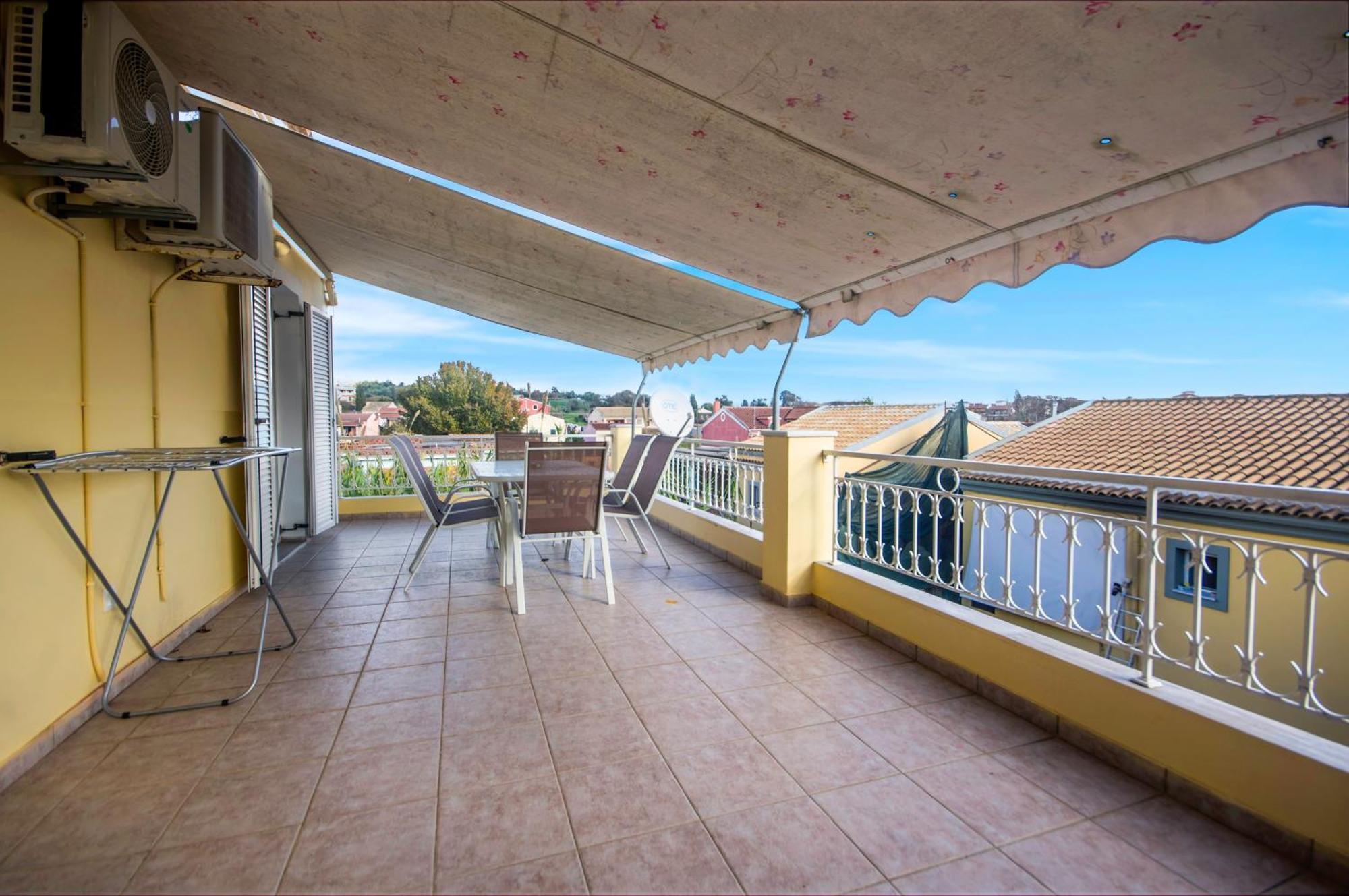 Διωροφη Μεζονετα-2Km Απο Το Κεντρο-Iliana House Apartment Alepou Exterior photo