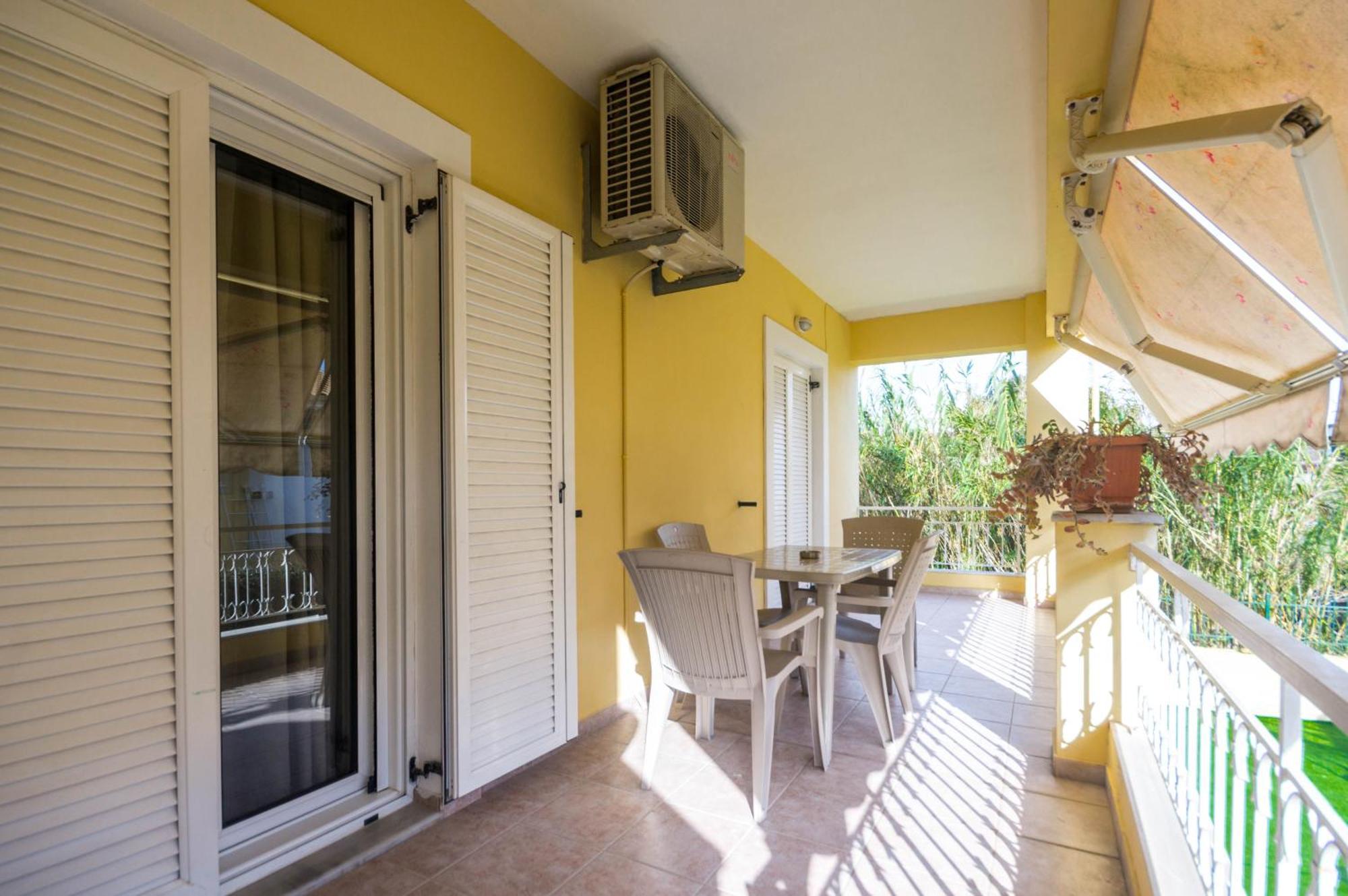 Διωροφη Μεζονετα-2Km Απο Το Κεντρο-Iliana House Apartment Alepou Exterior photo